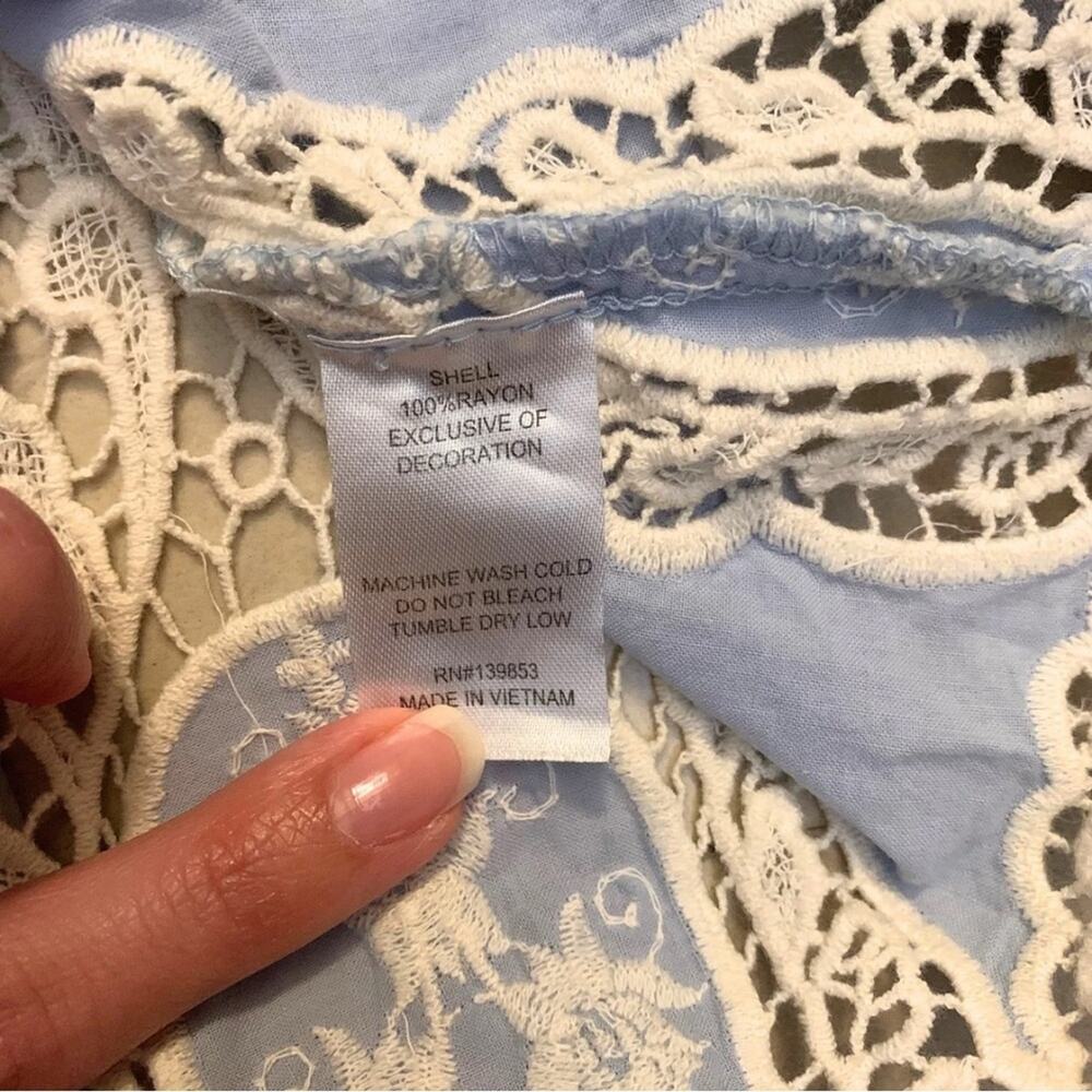 Off The Shoulder Blue Cream Floral Lace Top Medium Boho Peasant Prairie Festival - Picture 7 of 9